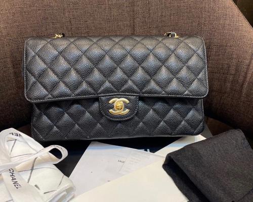 香奈儿CF鱼子酱系列价格是多少？
